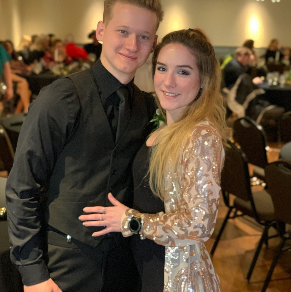 Meet your Posher, Hunter m